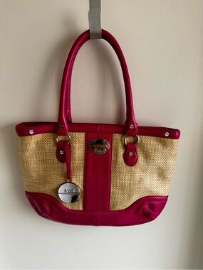 BODHI Natural Straw Tote with Fuchsia Trim